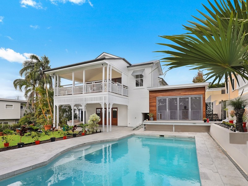 Luxury home in Alta Loma